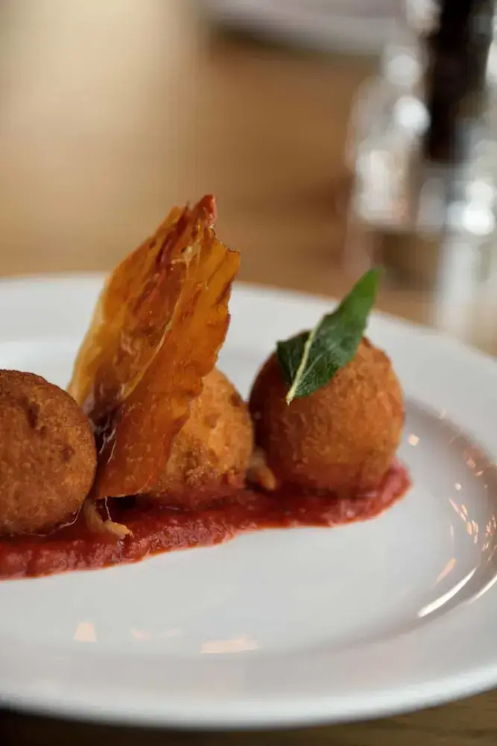 La Cache du Lac Champlain