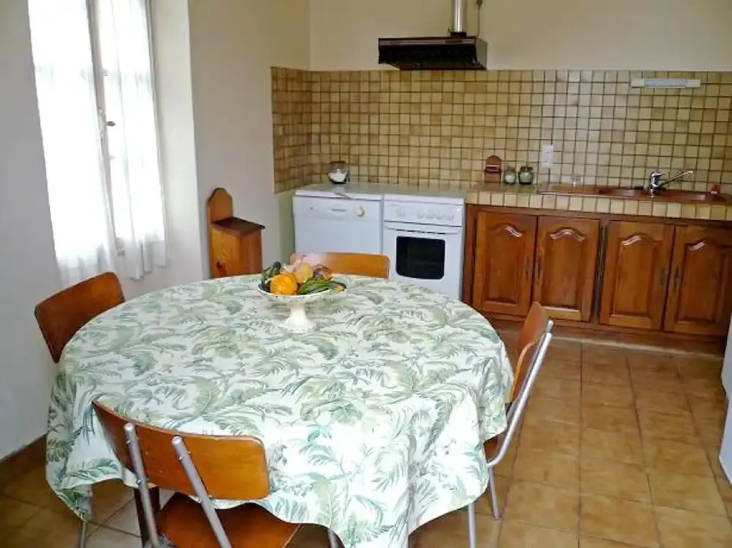House With 4 Bedrooms in Castillon-la-bataille, With Enclosed Garden a