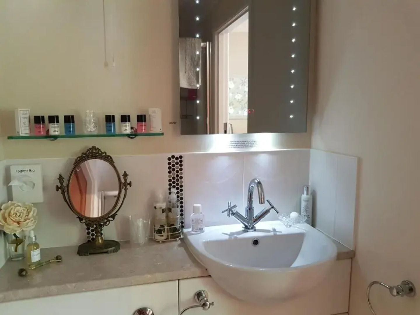 Lilyoak Bed & Breakfast