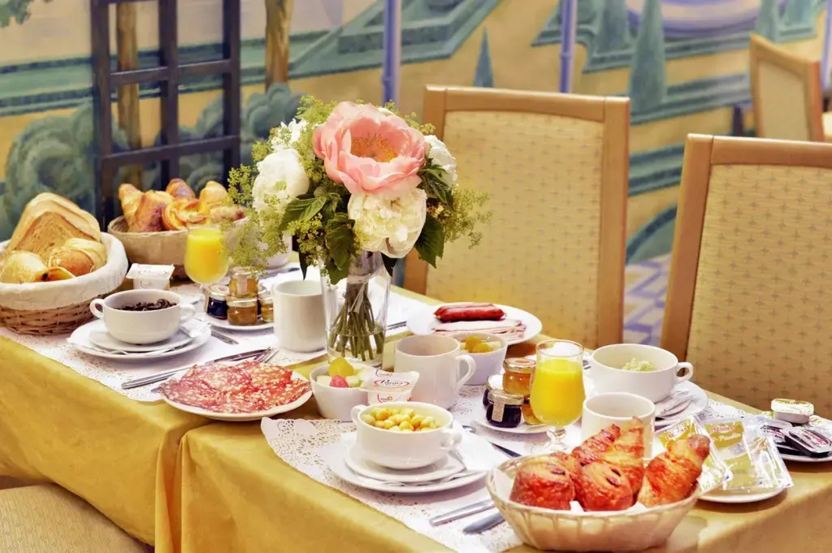 Hôtel Suites Unic Renoir Saint Germain
