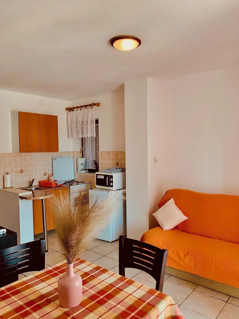 Apartments And Rooms Midnight Banjole