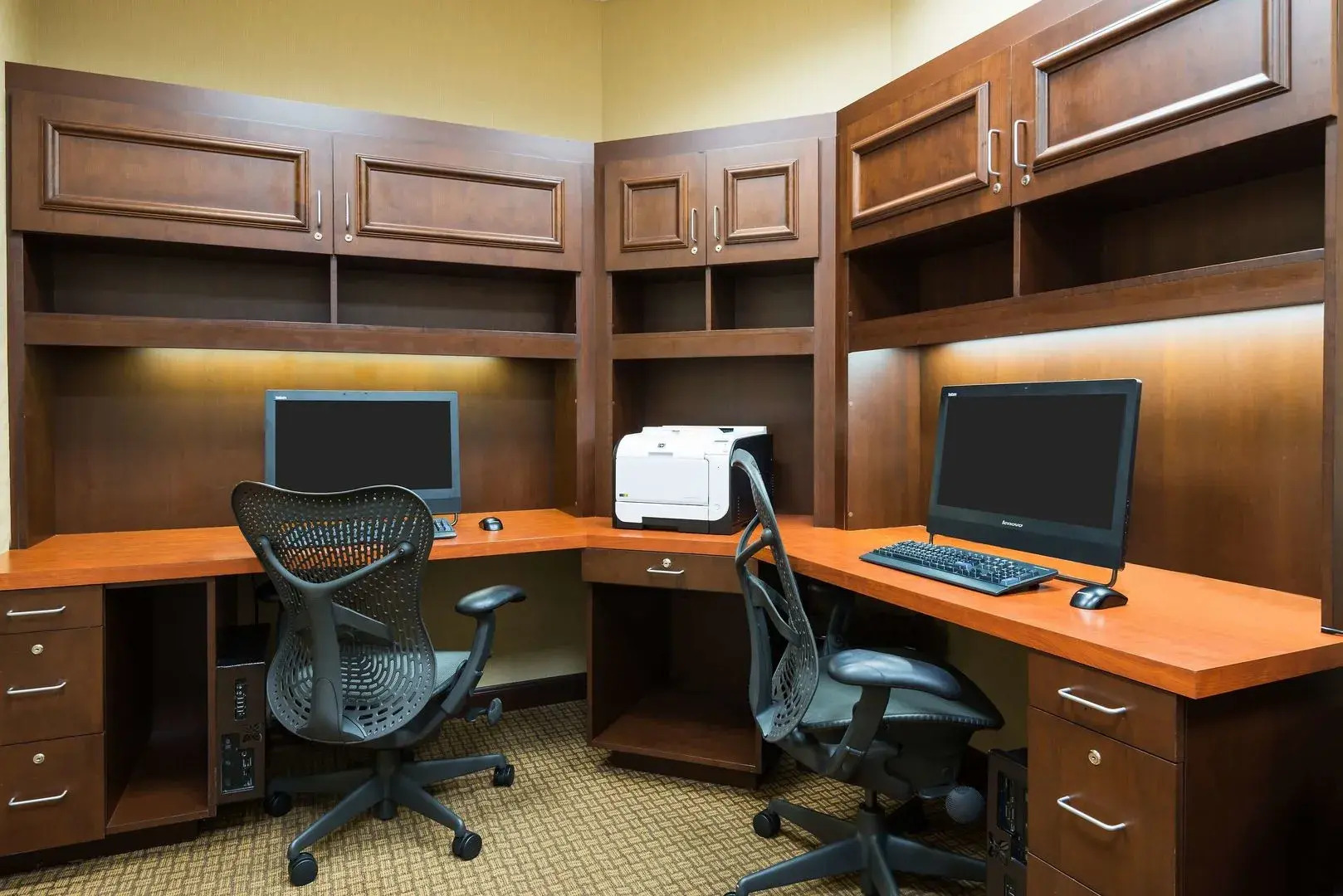 Hilton Garden Inn Waldorf