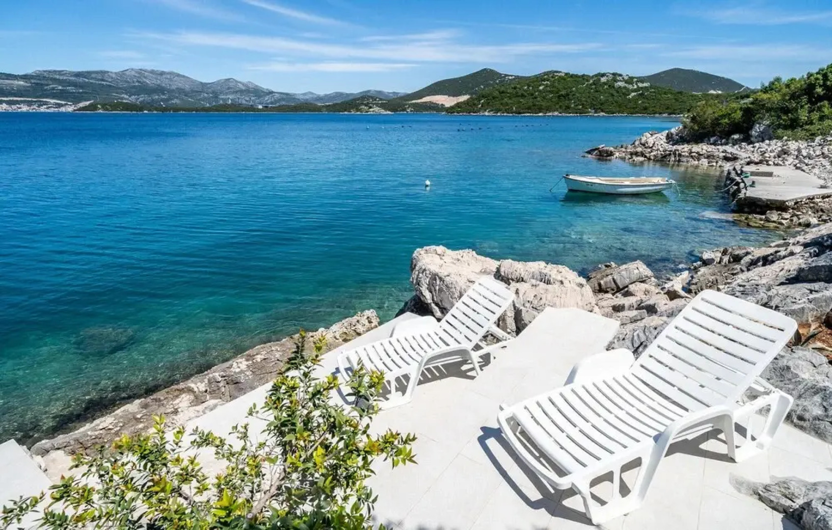 Stunning Home in Janjina With Wifi and 2 Bedrooms