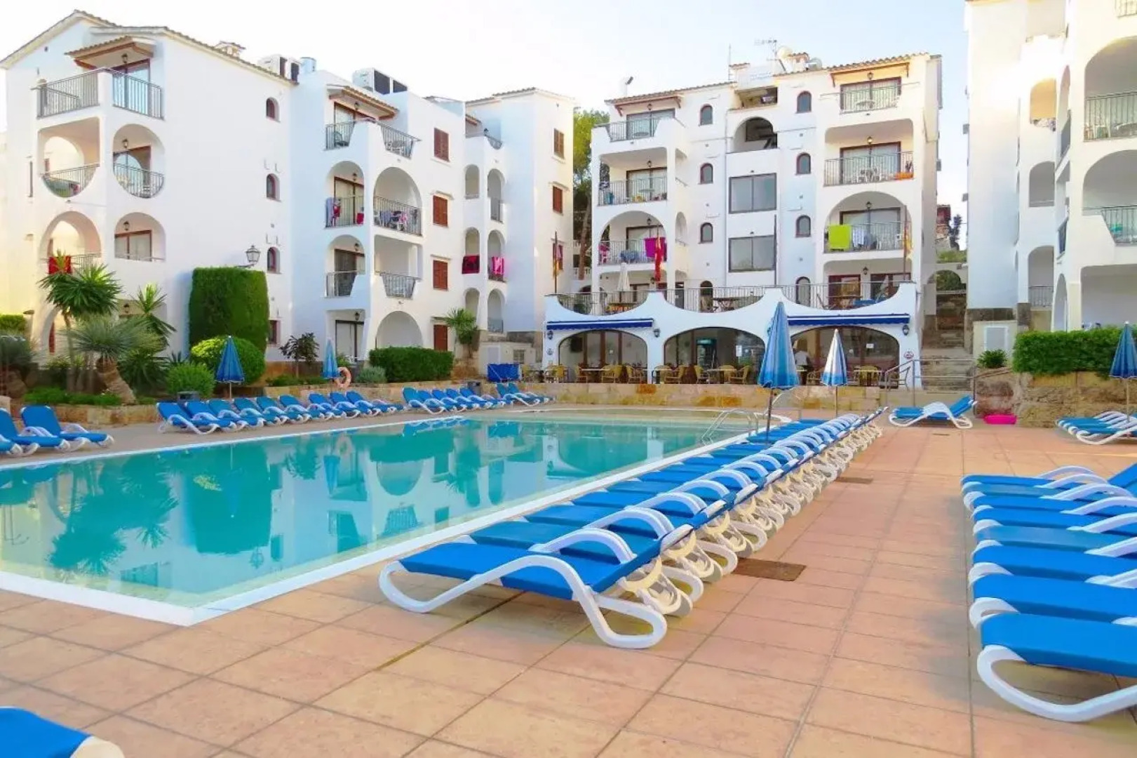 Flipflop Surfing Playa Apartments