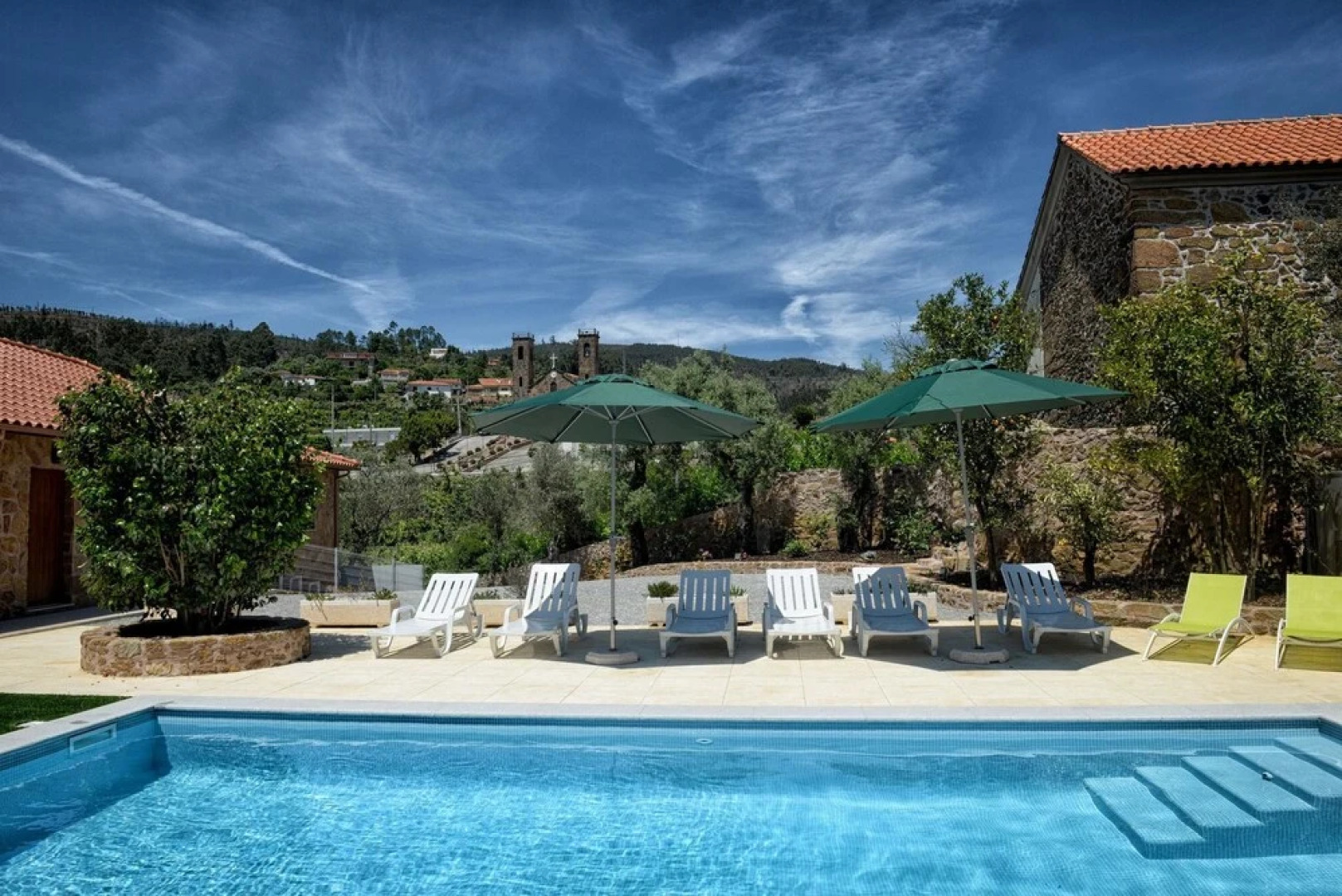 House With 8 Bedrooms in Celorico de Basto, With Pool Access, Furnishe