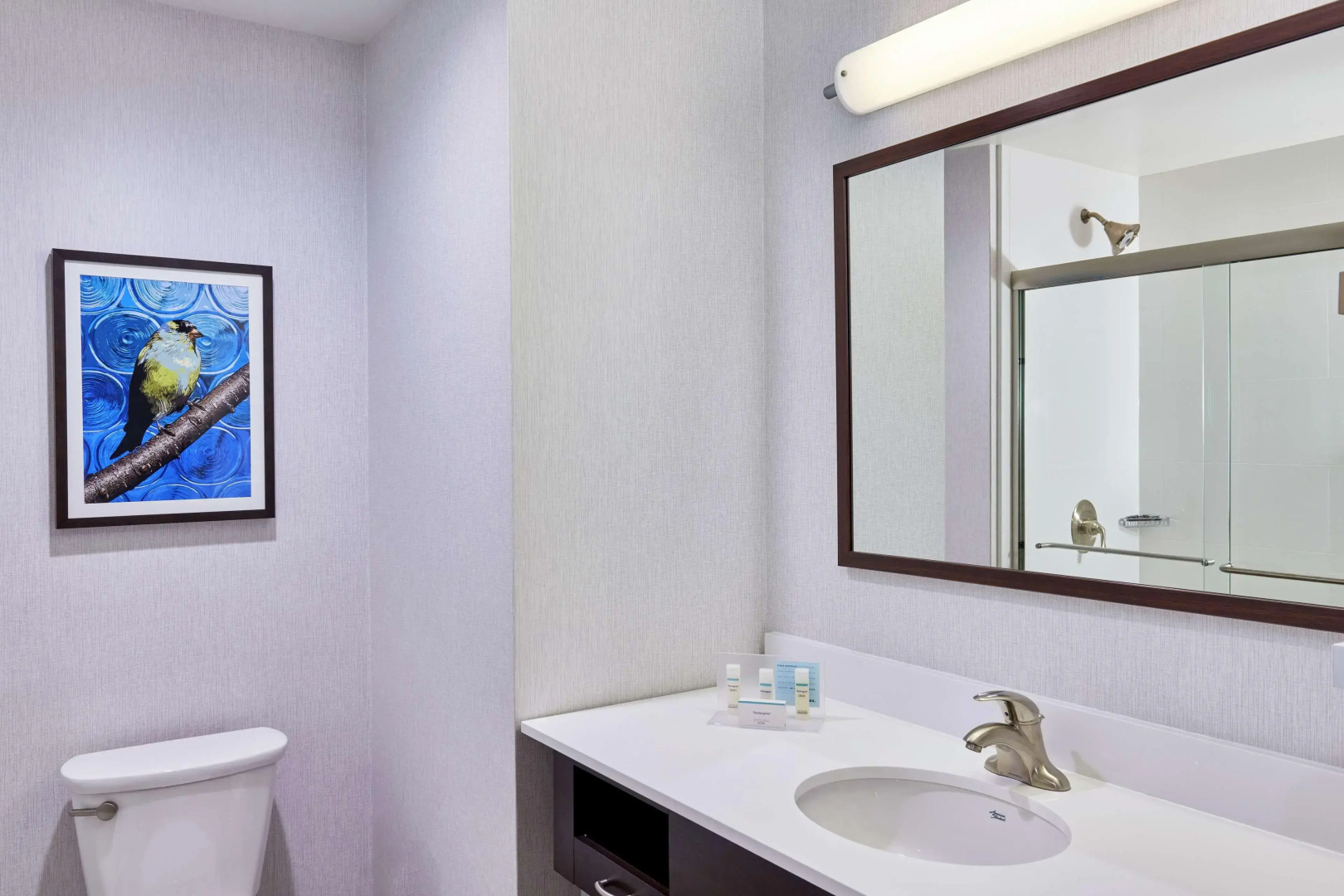 Hampton Inn & Suites Teaneck Glenpointe