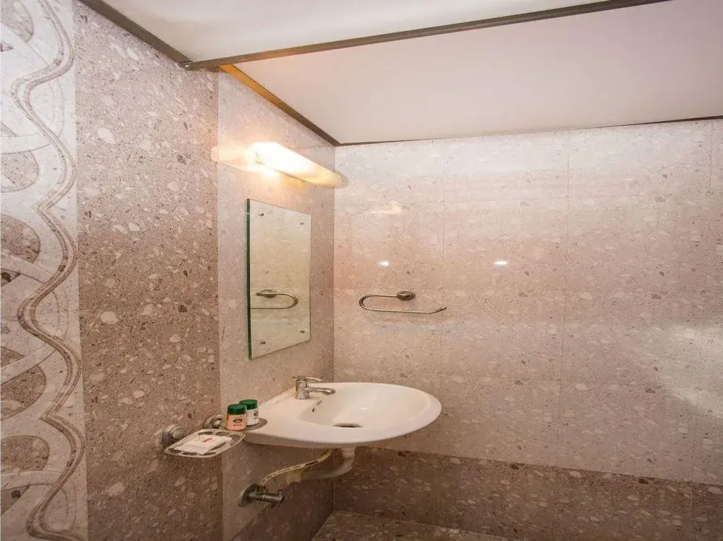 OYO Rooms Thane Station