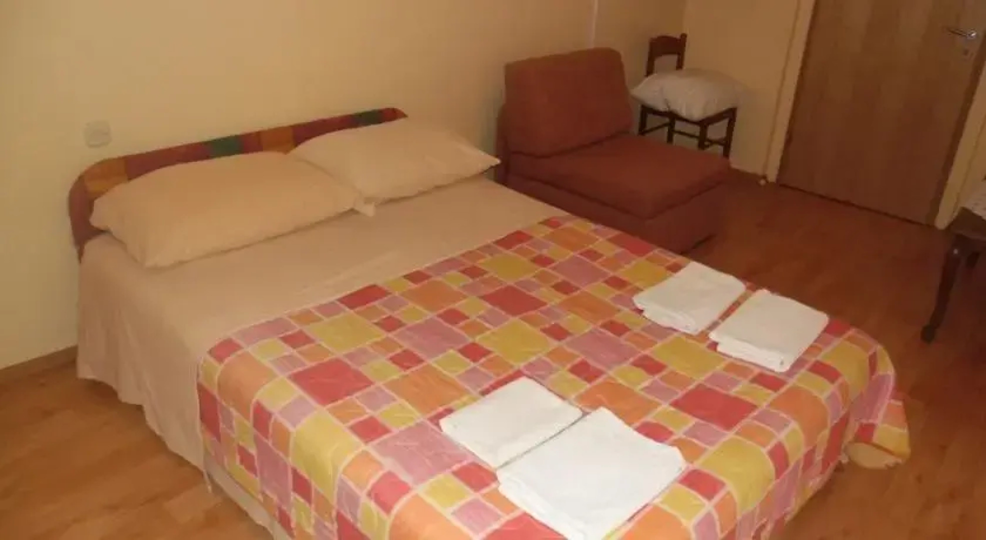 Guest Accomodation Žura