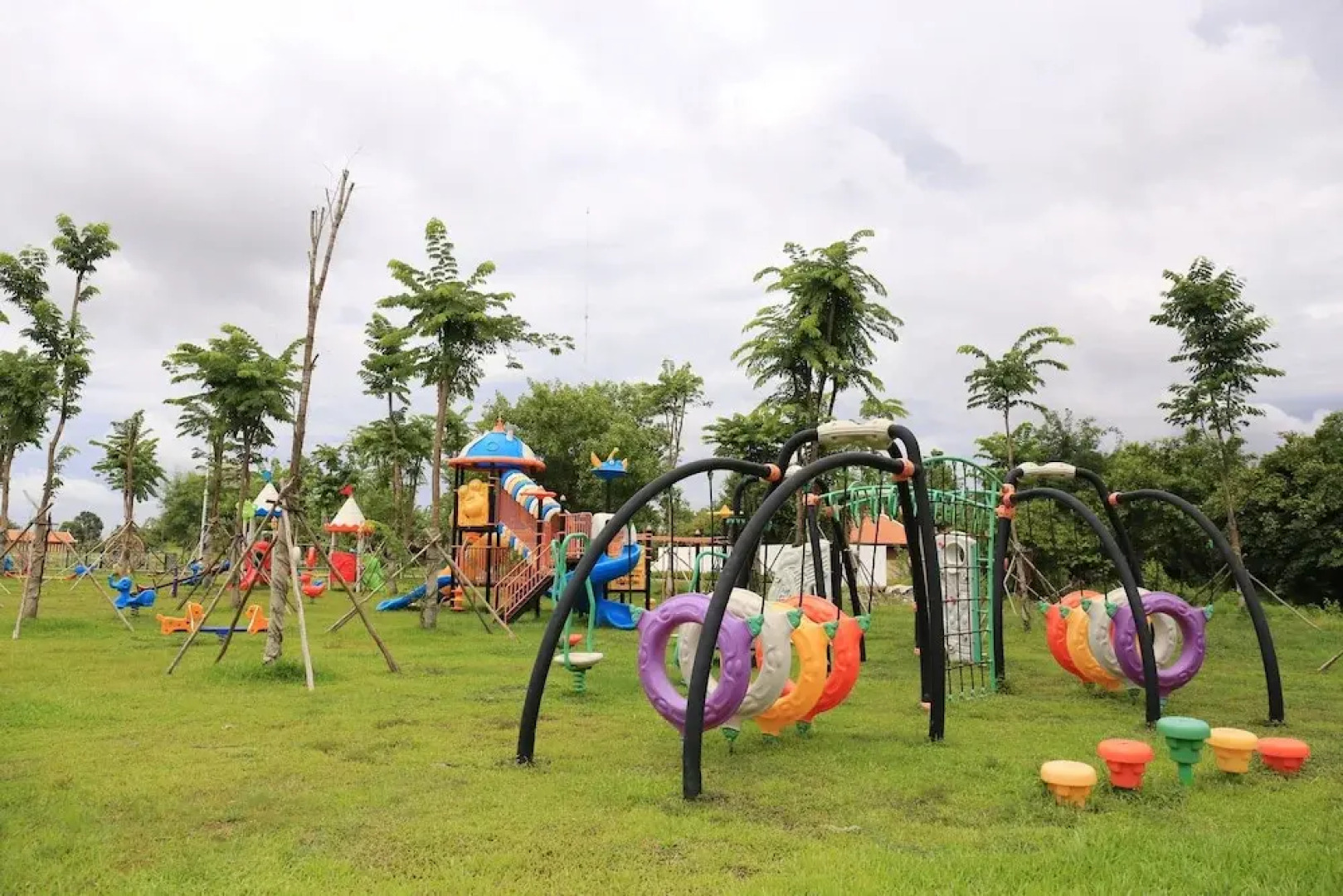 Romduol Island Chalet