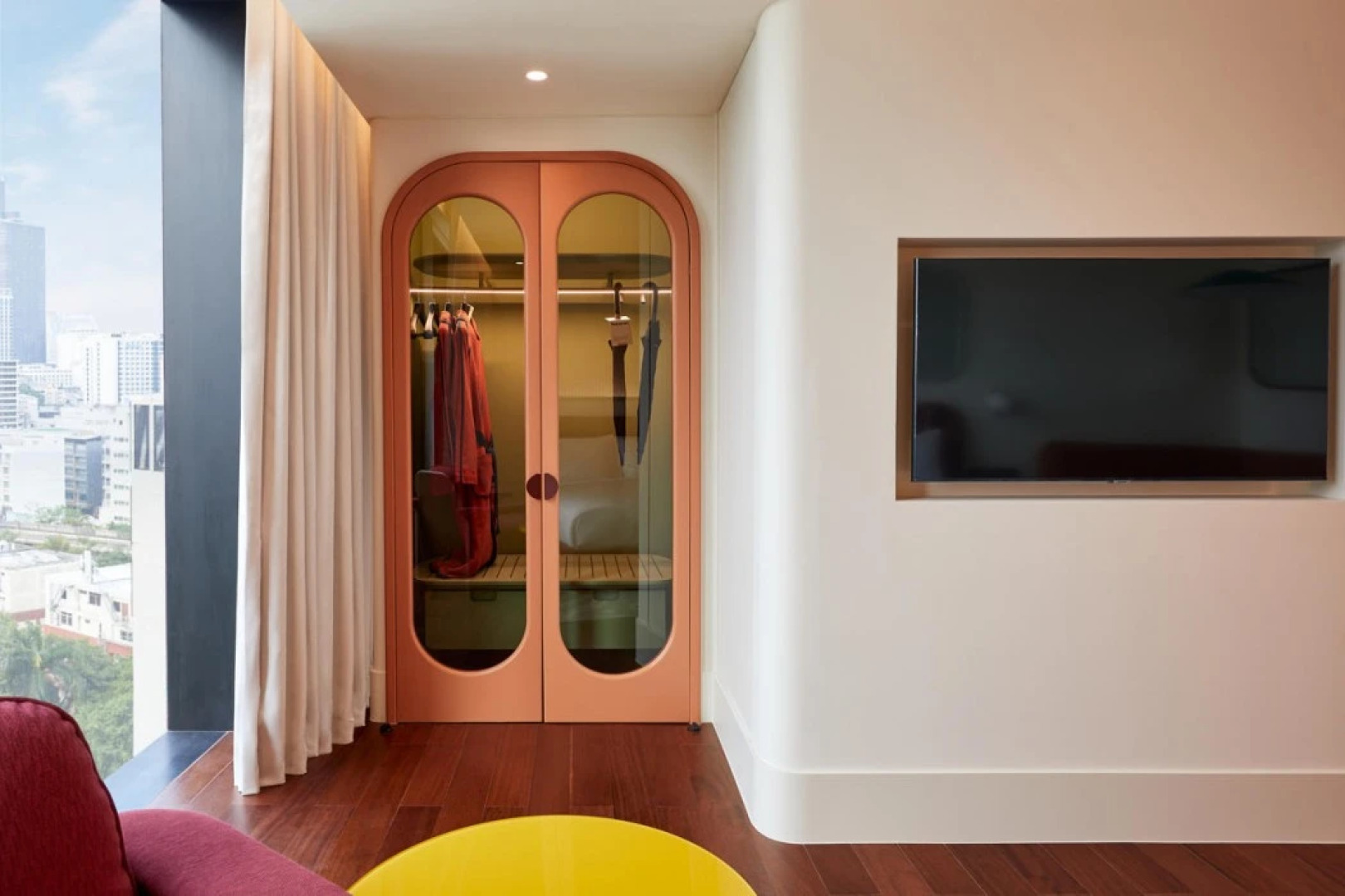 The Standard, Bangkok Mahanakhon