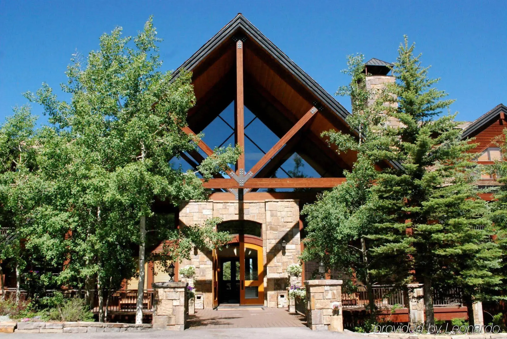 Bear Creek Lodge