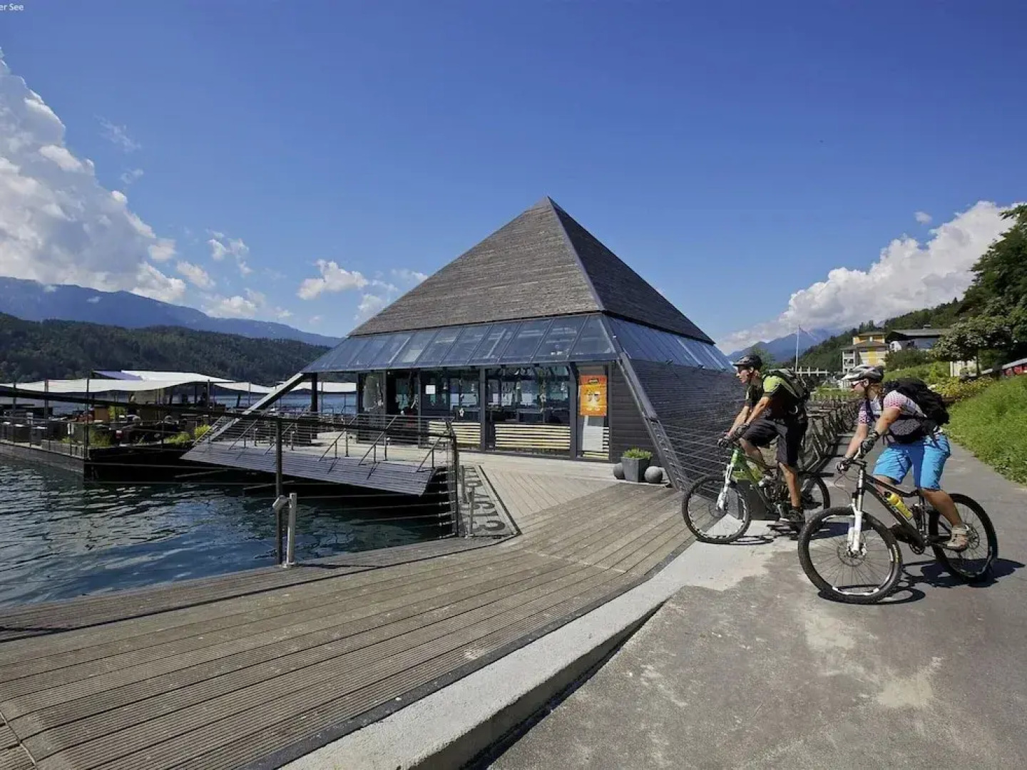 Mobile Home in Sachsenburg by River Drau
