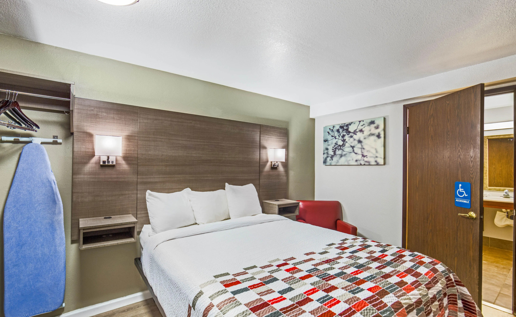 Ramada by Wyndham Medford Airport North