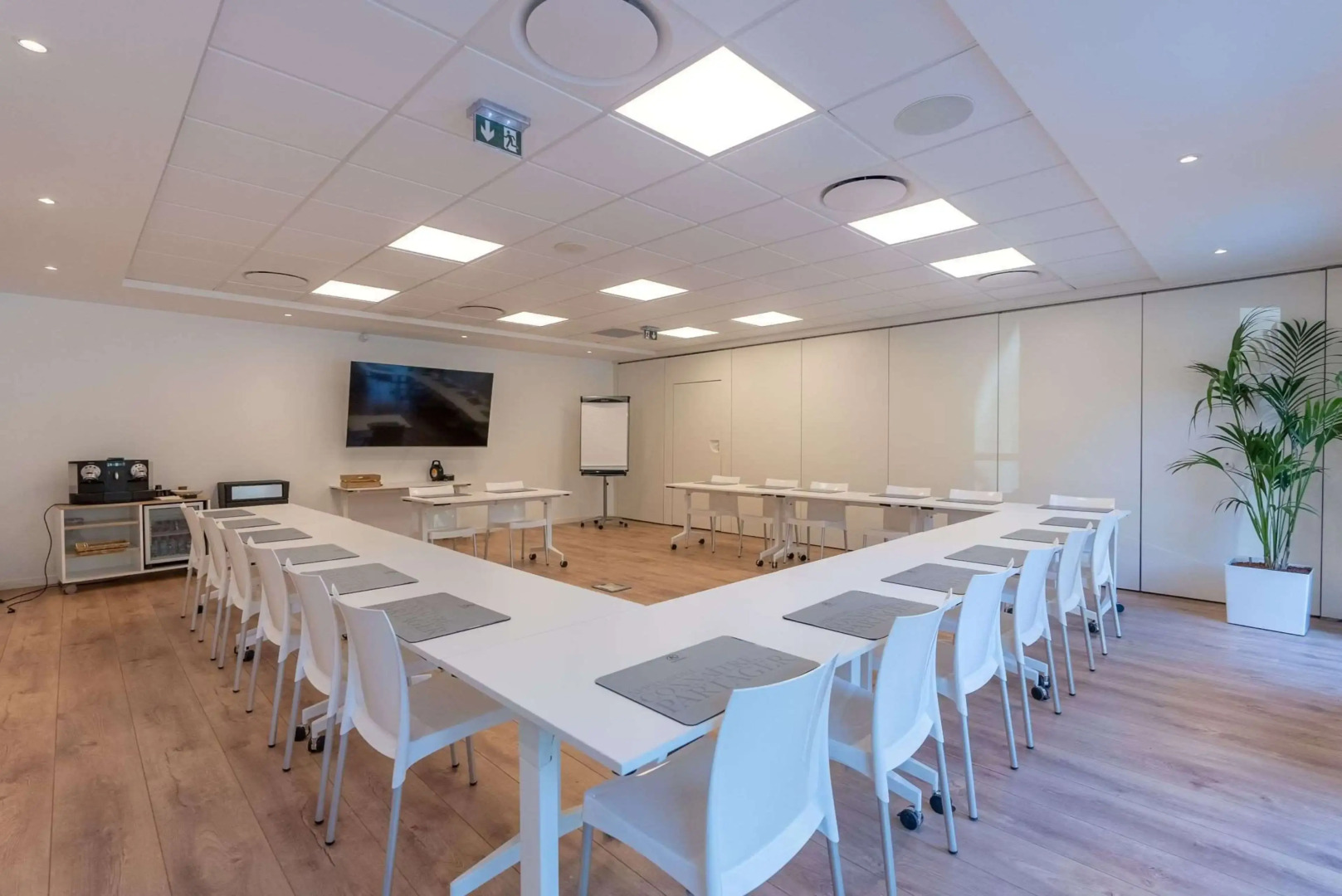 Appart'hôtel Kyriad Résidence Cabriès - Plan de Campagne