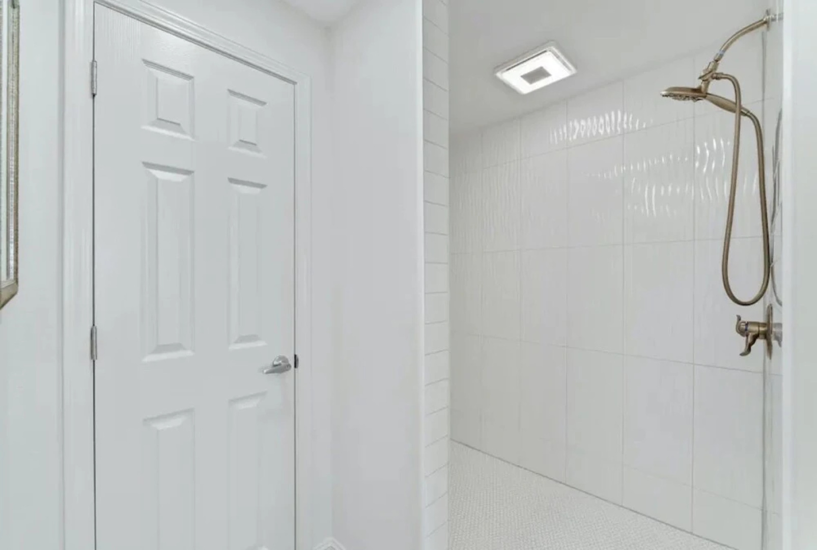 Sea Salt Villa 3 Bedroom Condo by RedAwning