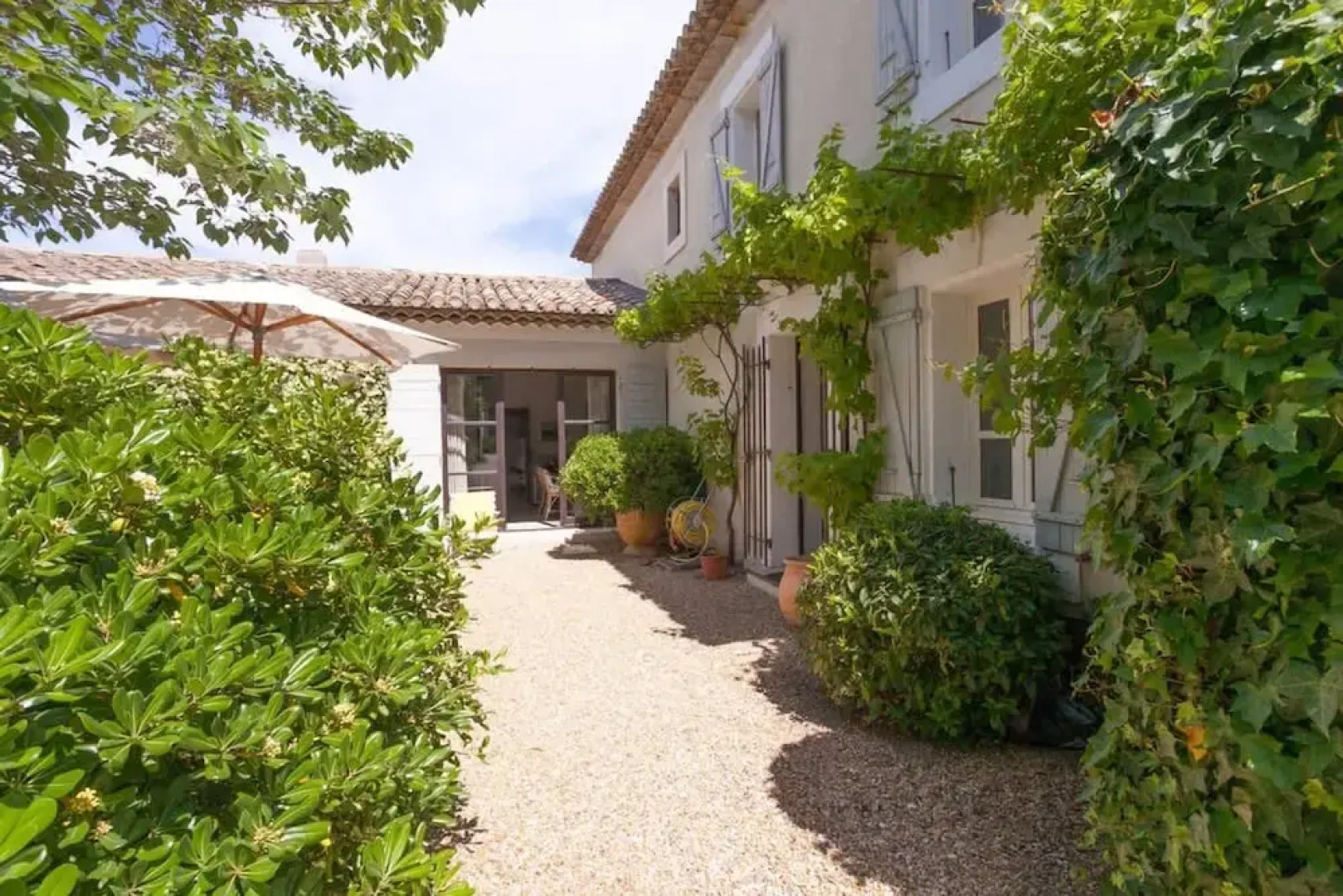 Villa Les Beaumettes - Haven of Peace in the Luberon