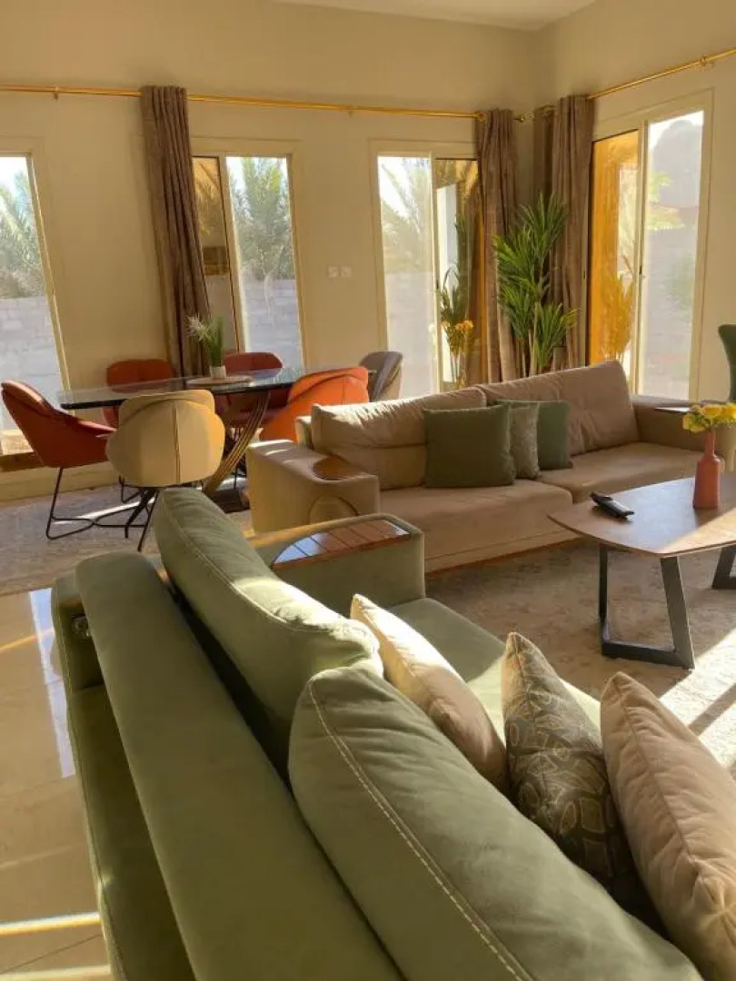 فيلا بمزرعة