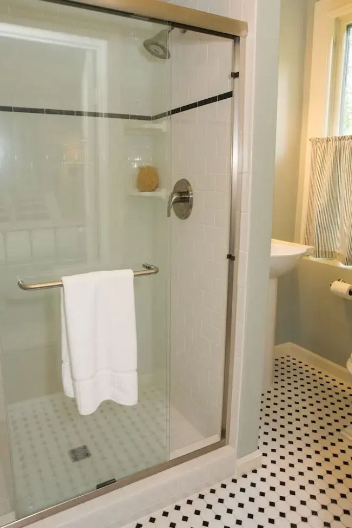 Frederick Inn Bed and Breakfast