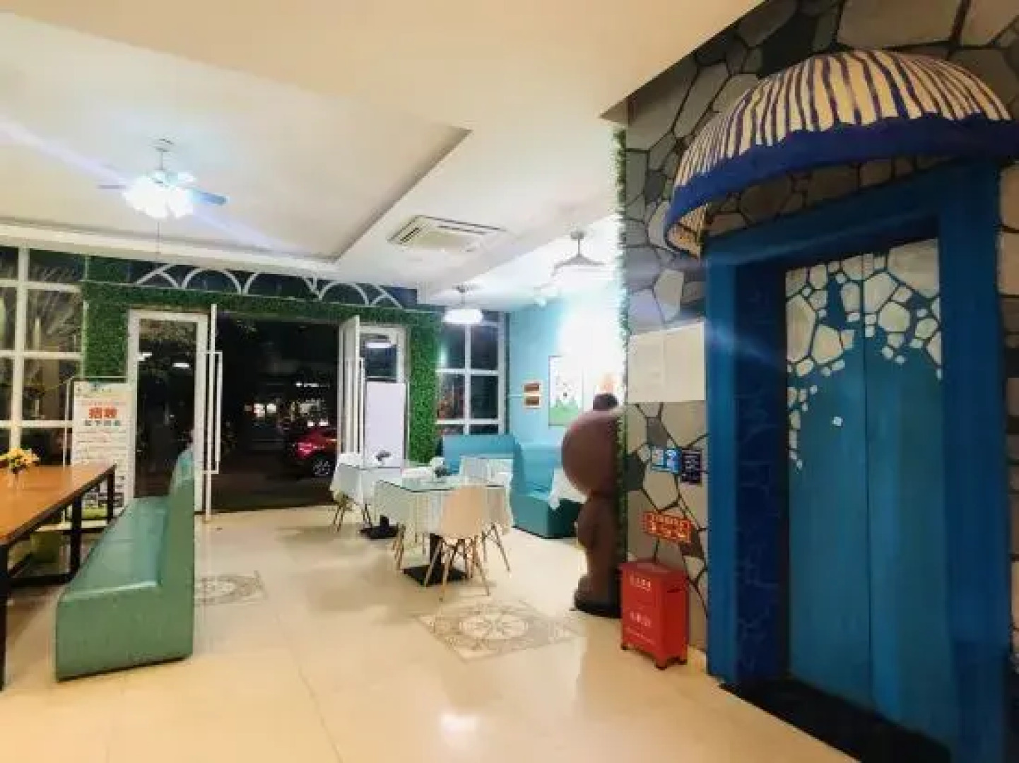 Ding'an Xiong Theme Xiangshan Hotel