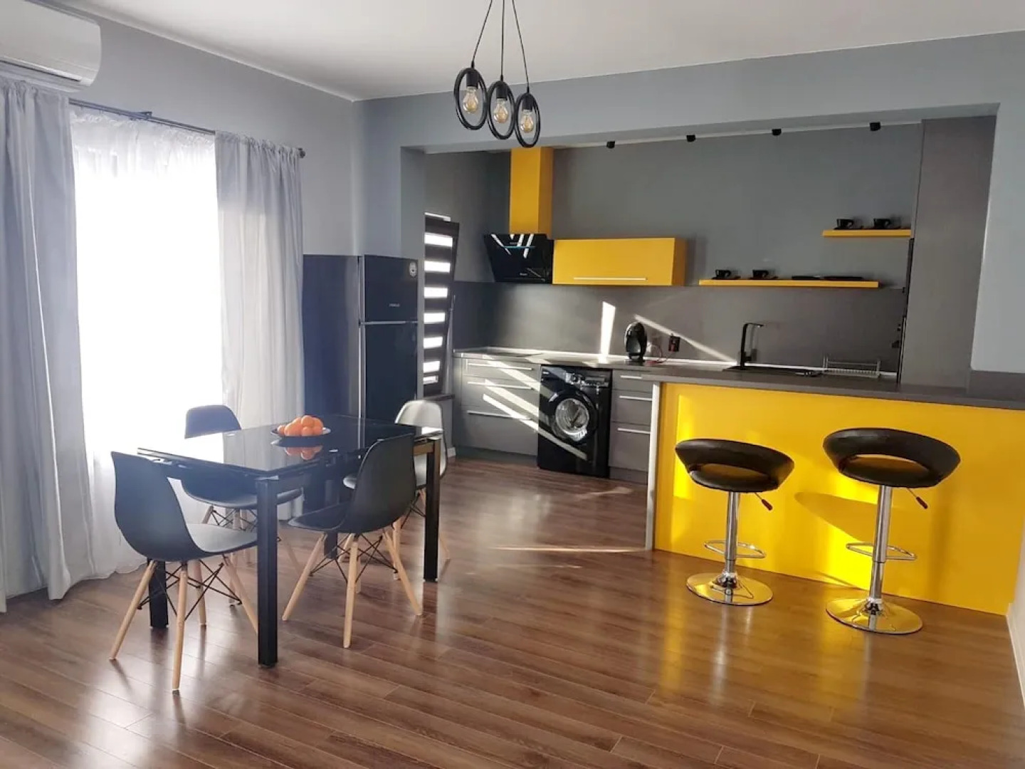 Apartment With one Bedroom in Karlovo, With Wonderful City View, Terrace and Wifi