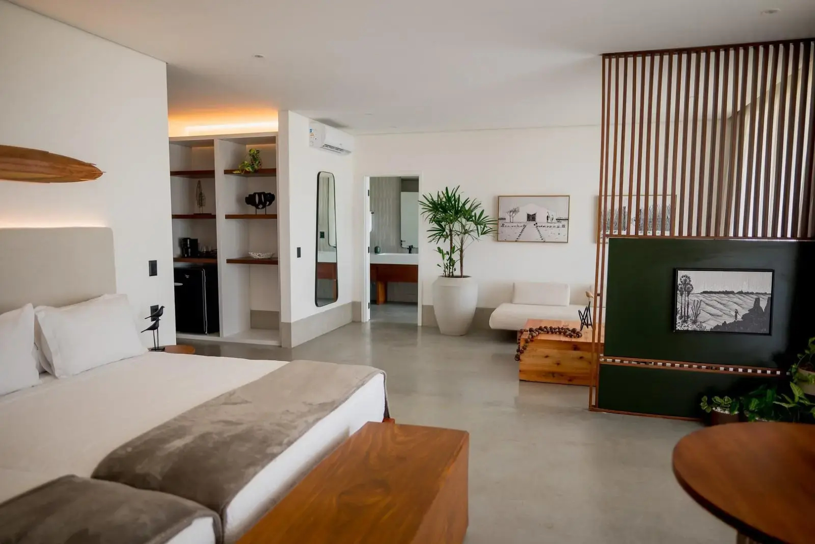 Nanii Hotel