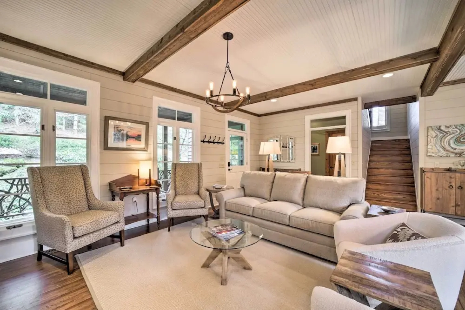 Beautiful Trillium Home Next to Waterfall!