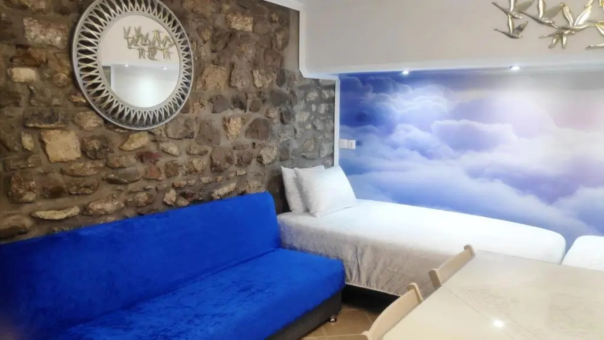 Naupactus unique harbor apartment in a stone house!