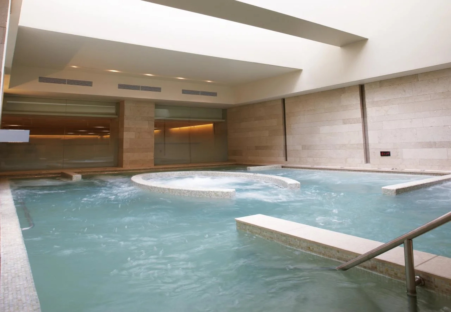 The Classic 500 Pentaz Executive Residence