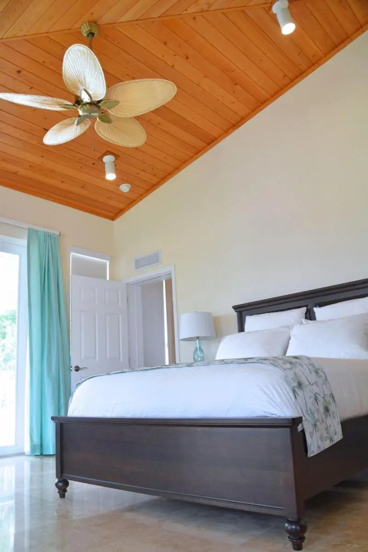 Dolphin Point Villas