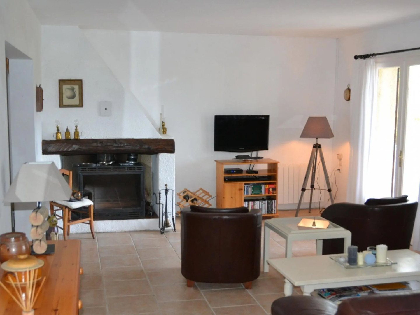 Lovely villa in Cesseras with private swimming pool