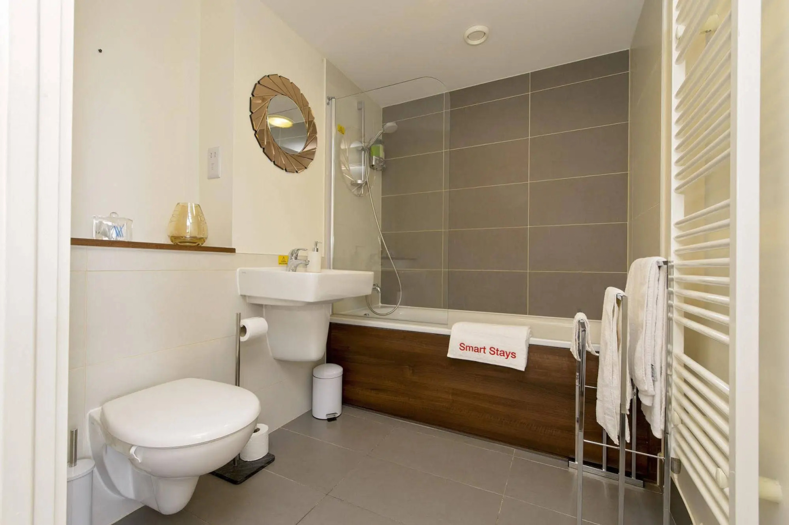 Smart Stay Skyline Plaza