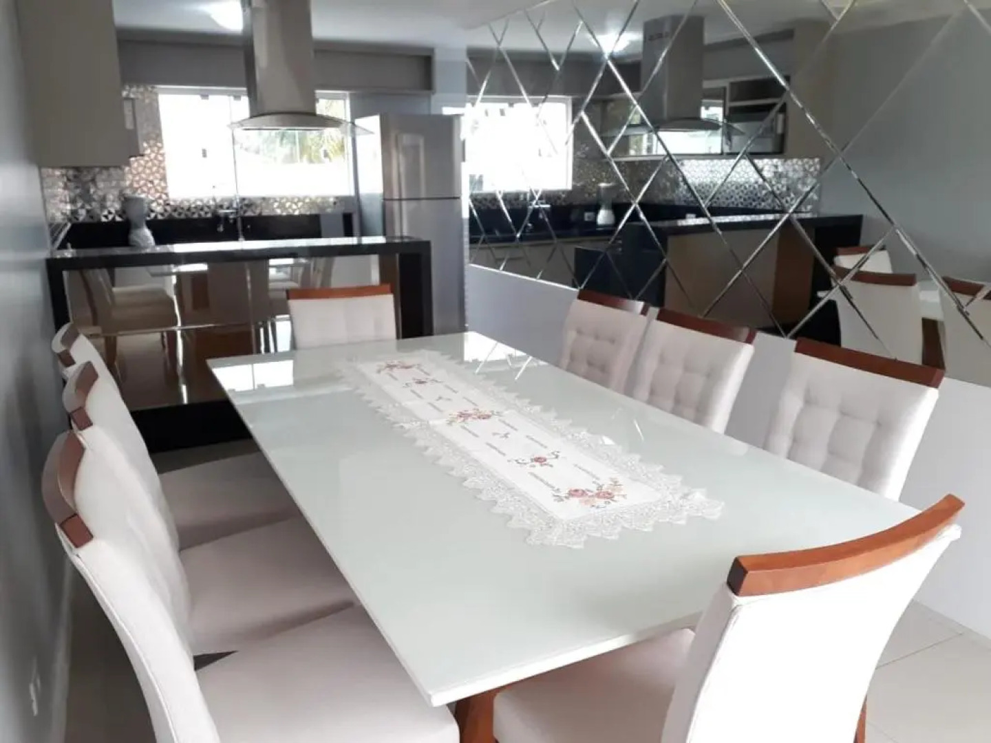 Apto. 03 Quartos à 500m da Praia