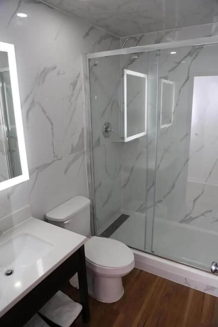 Americas Express Inn