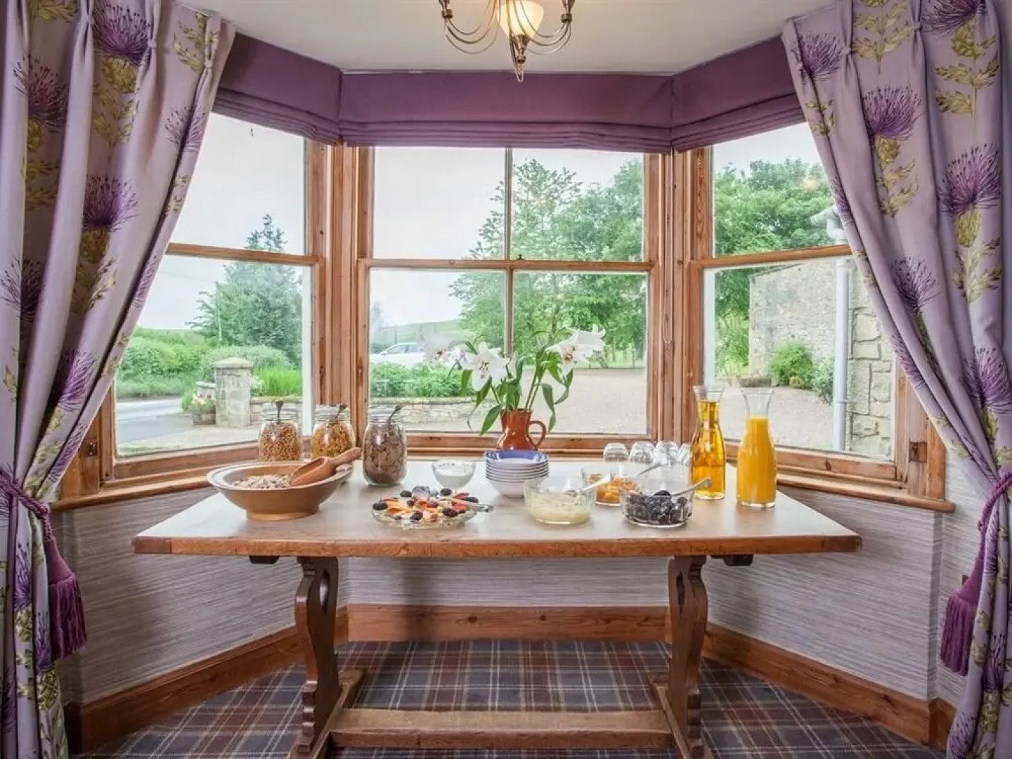 The Coach House - Guest House