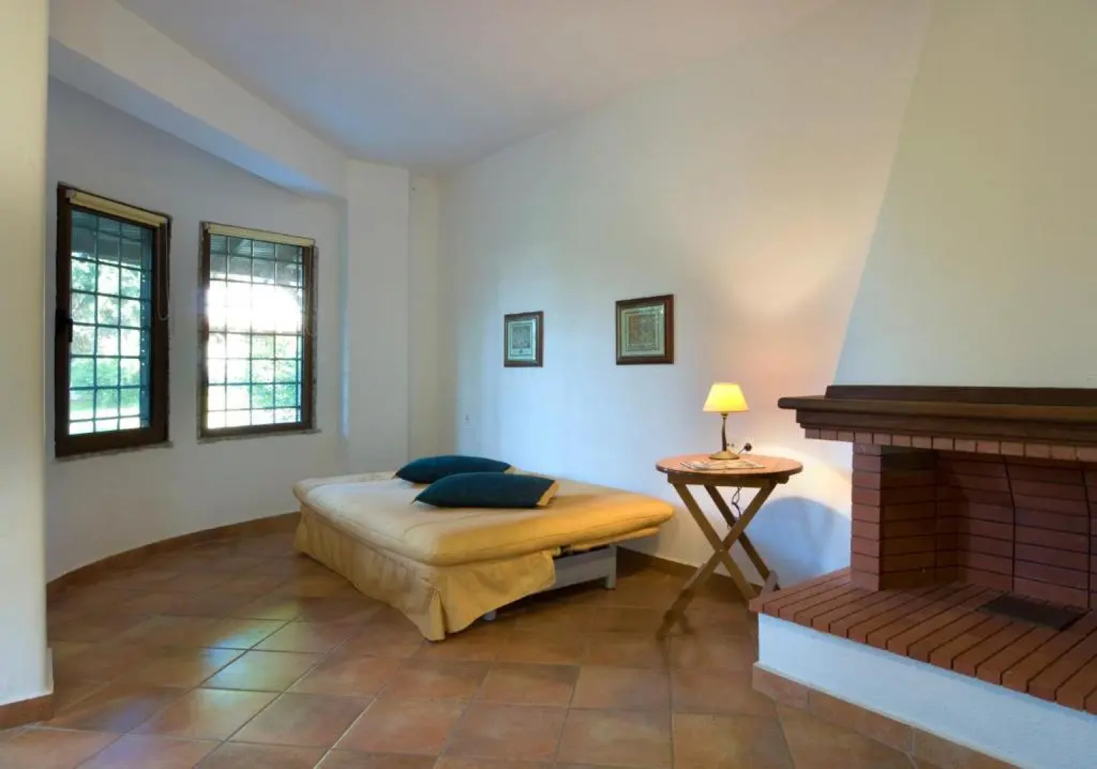 Amaryllis Summer Maisonettes