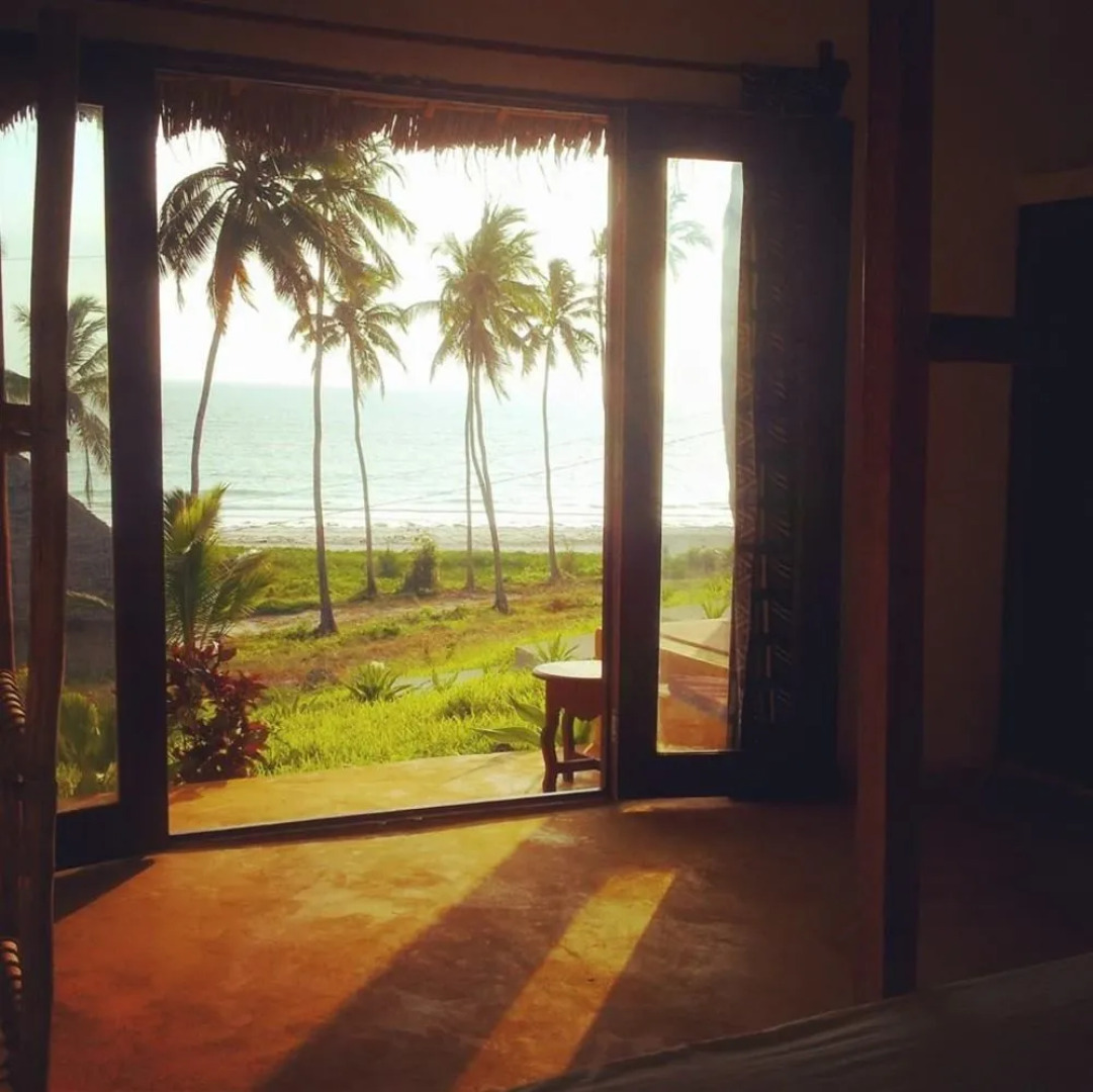 Domokuchu Beach Bungalows