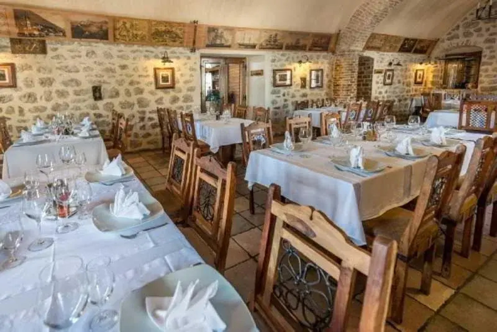 Conte Hotel & Restaurant