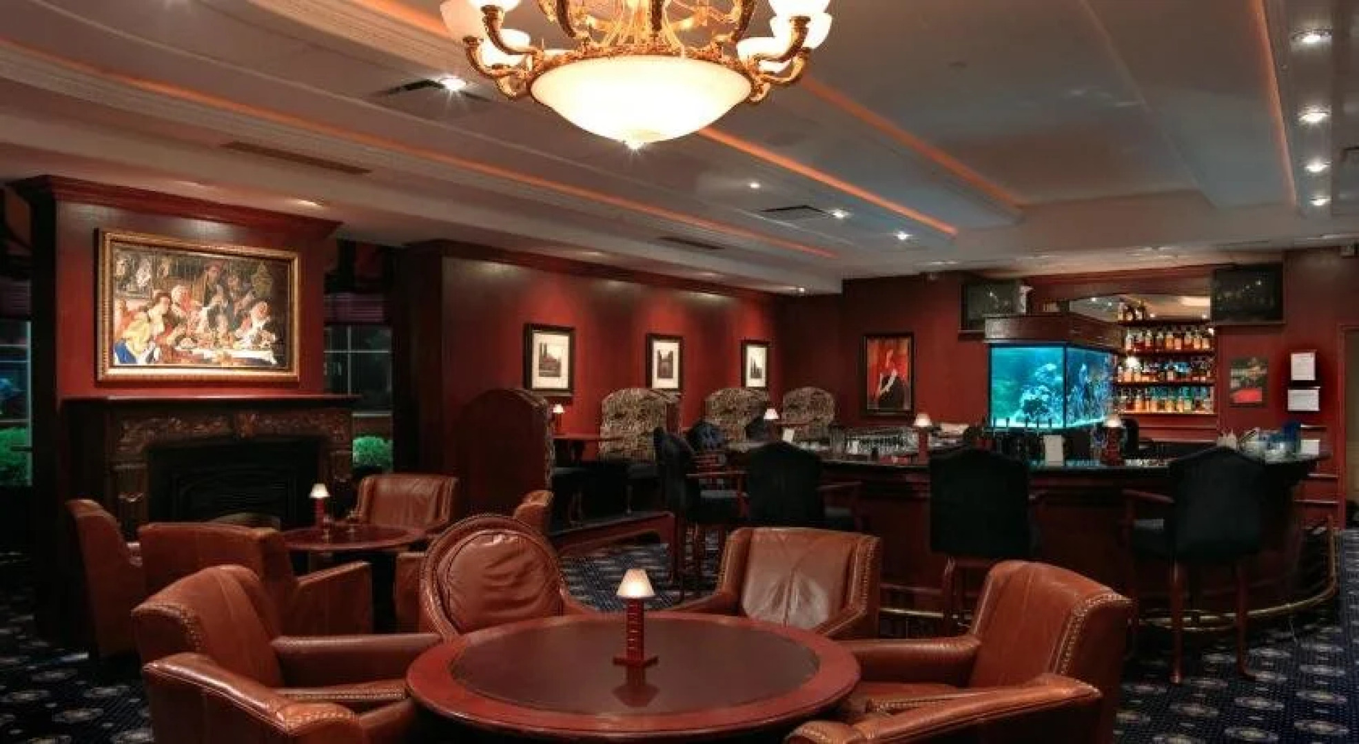 Chateau Louis Hotel & Conference Centre