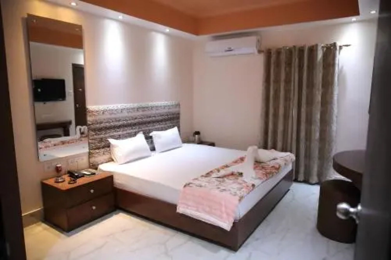 Mayur Residency Hotel