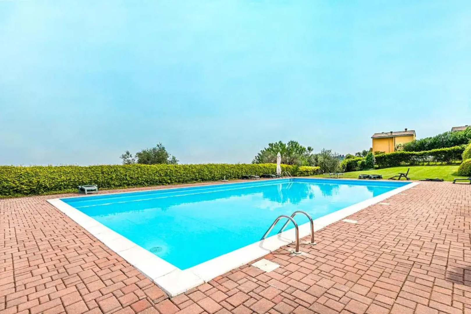 Poggio Picedo P1 32 by Wonderful Italy