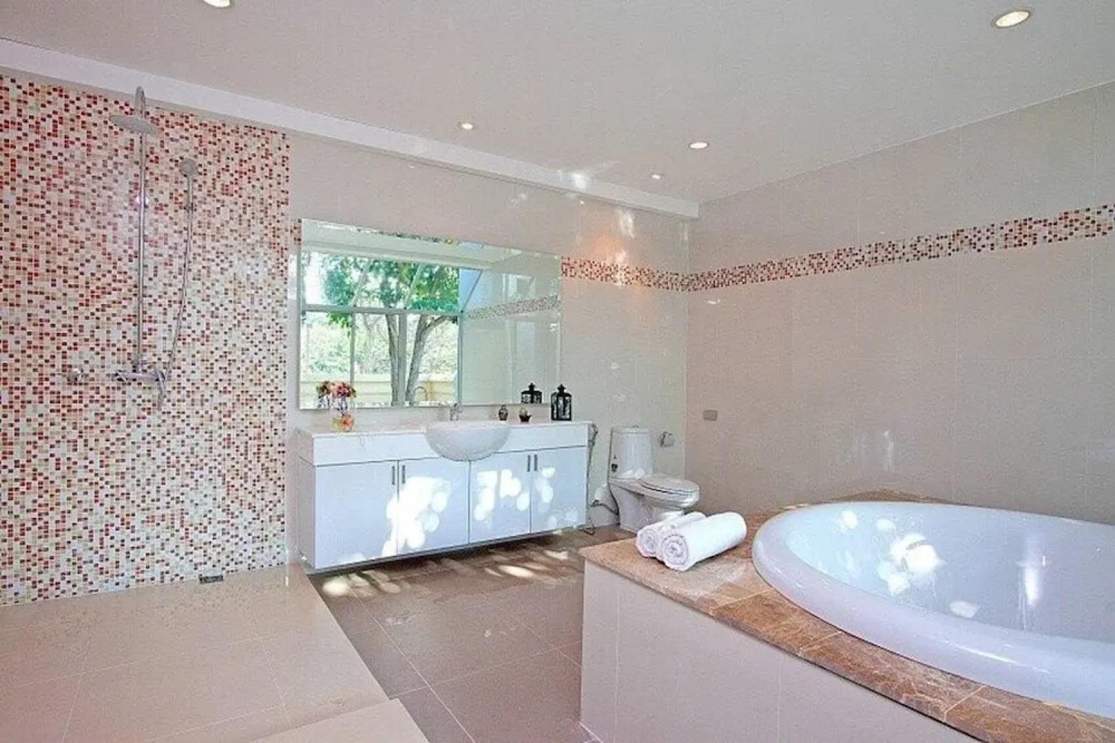 Baan Nagavana 5 Bedroom Pool Villa by Pinky