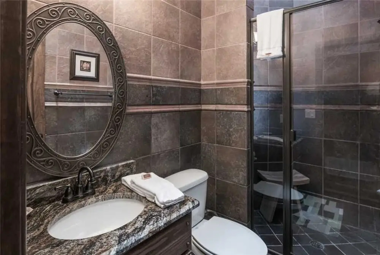 Casa Elegante - Four Bedroom Cabin