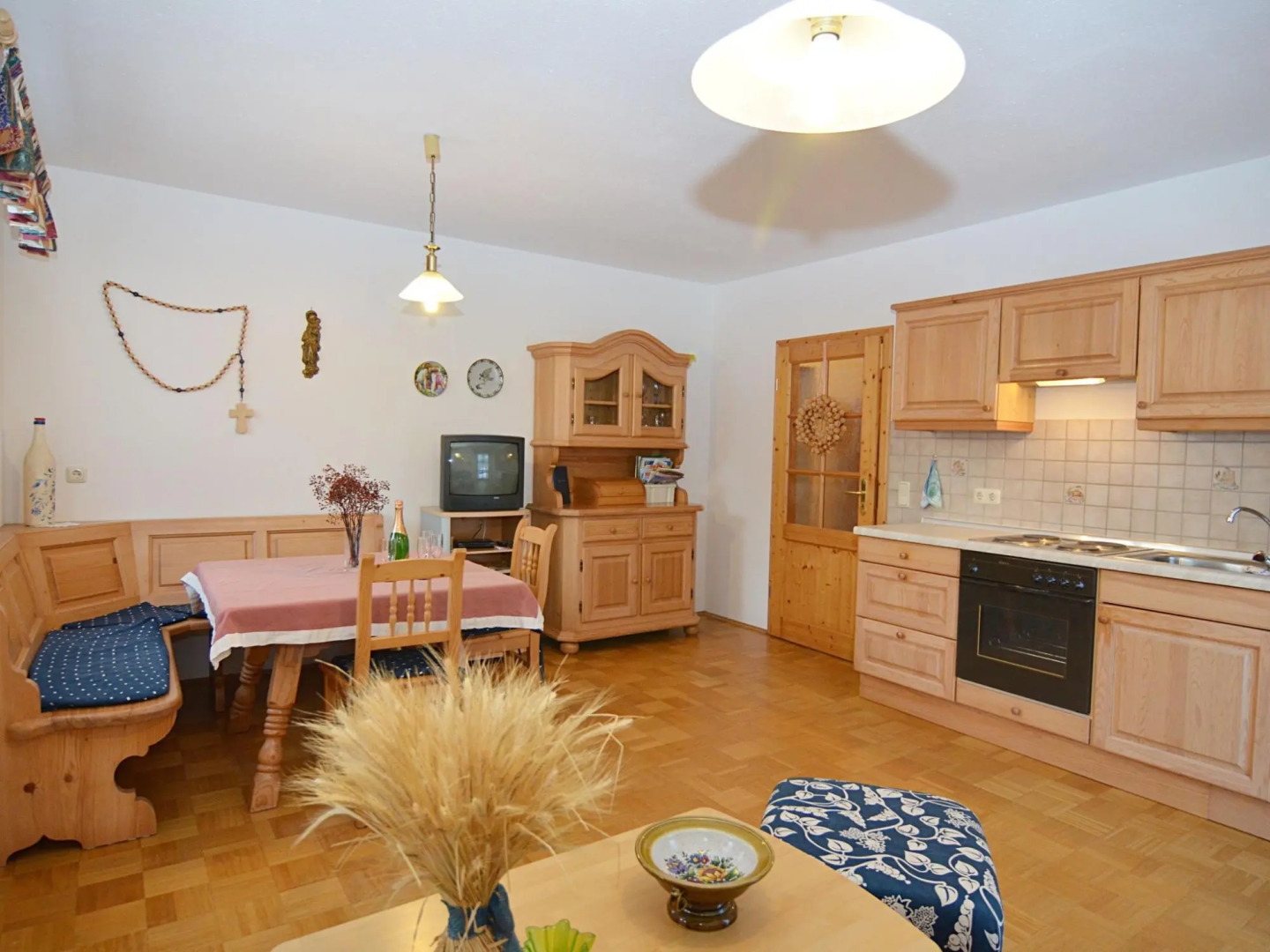 Unique Holiday Home, Ideal As Group Accomodation, with Lounge, a Spacious Garden, Sauna And Terrace