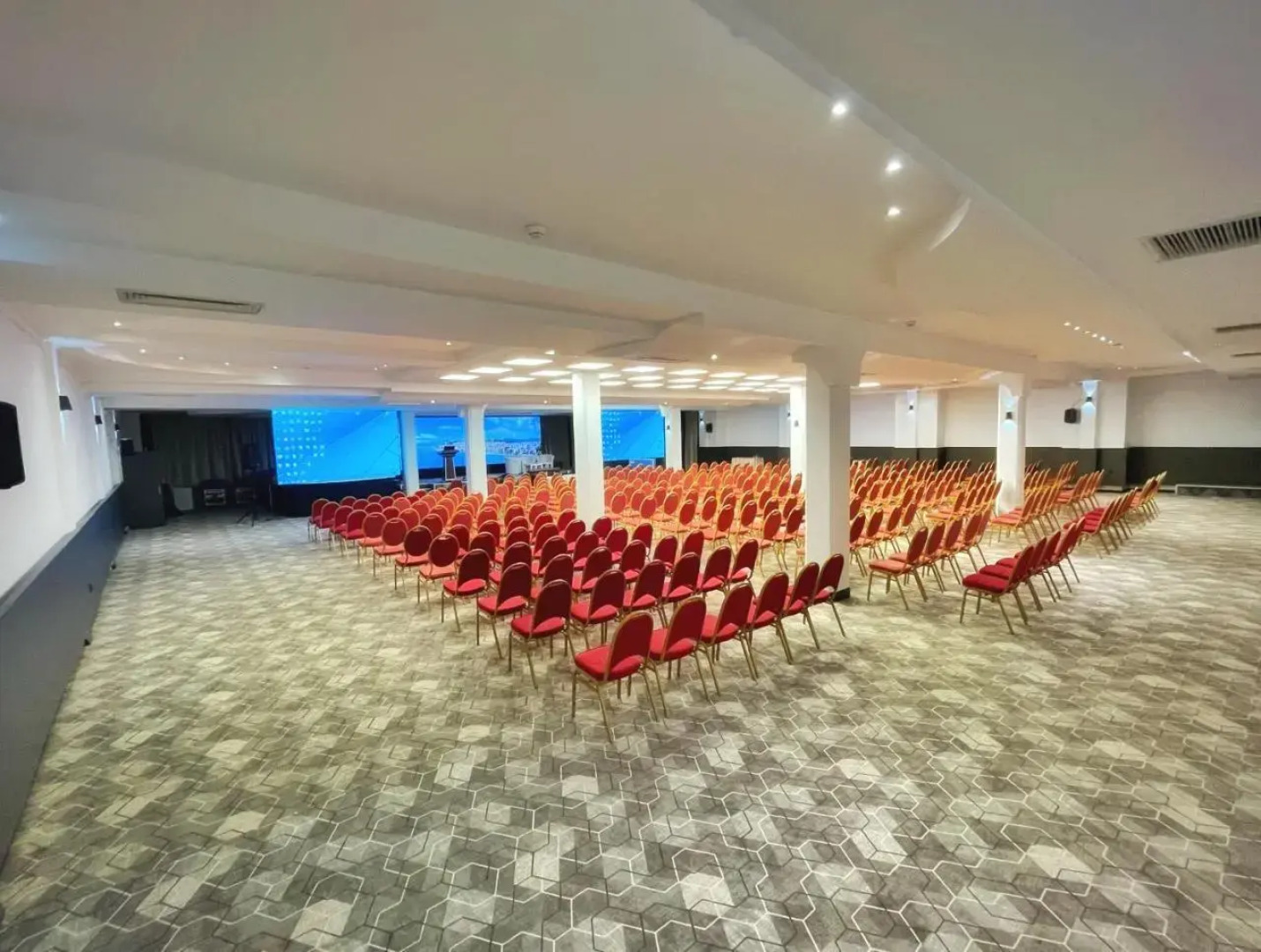 Hotel Tourist - Metropol Lake Resort