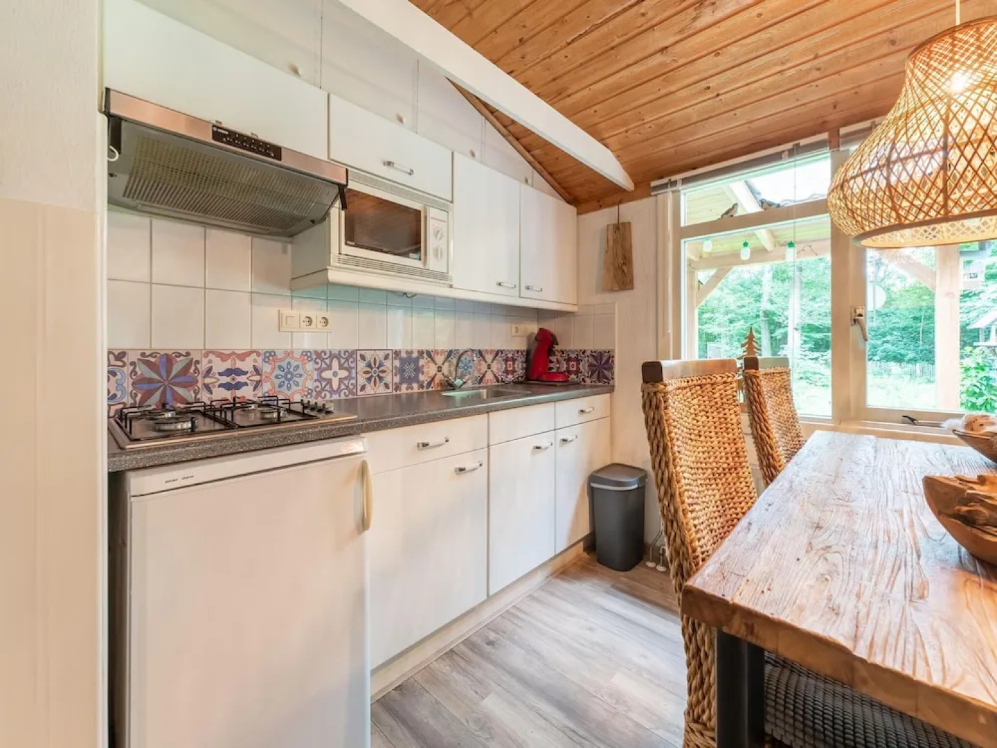 Picturesque Cottage on Park Hunzebergen