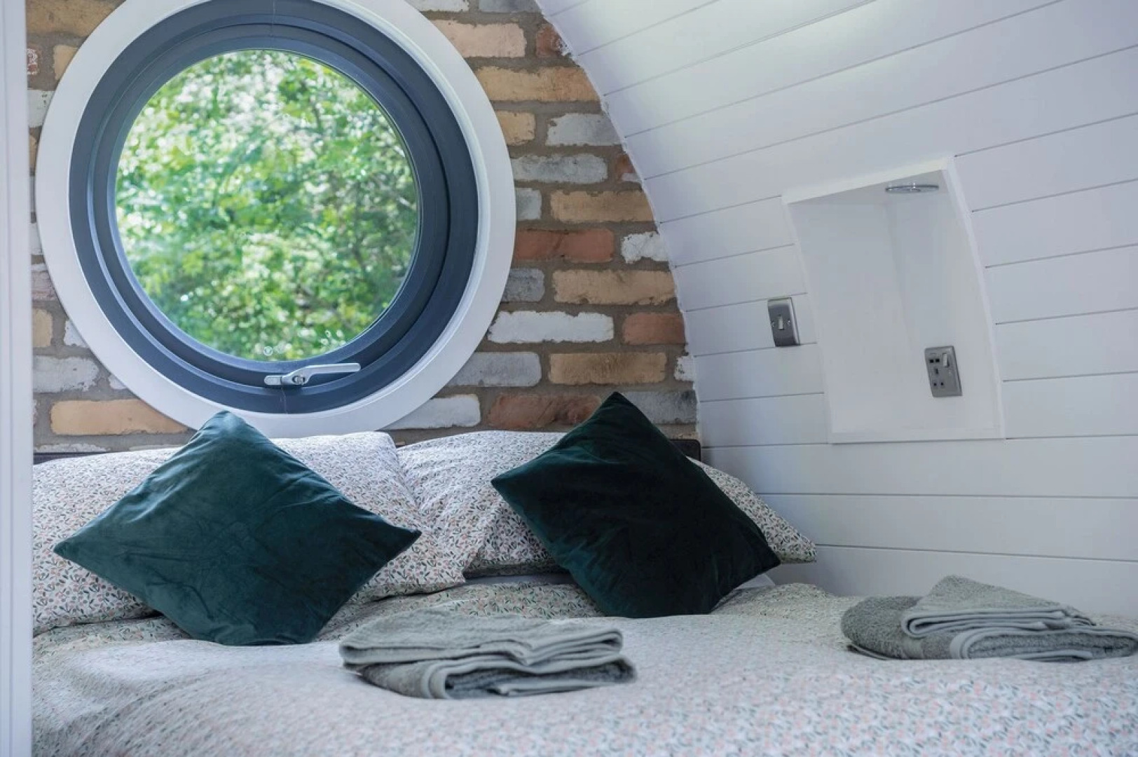 Woody's - 1 Bedroom Pod - Cold Inn