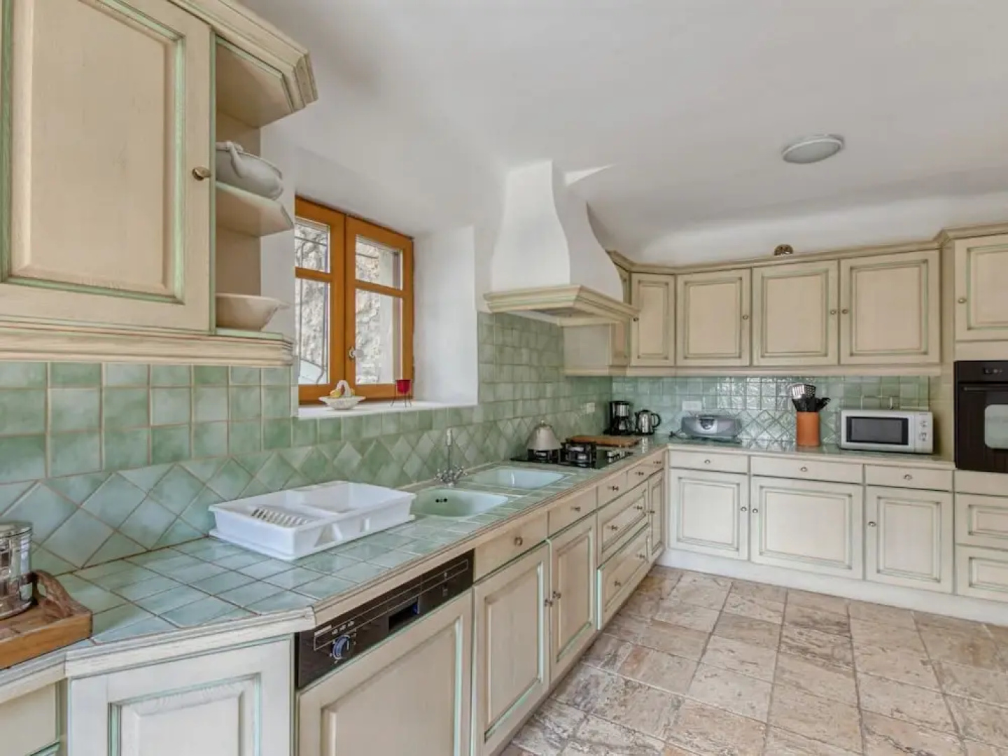 Plush Holiday Home in Tourrettes With Private Swimming Pool