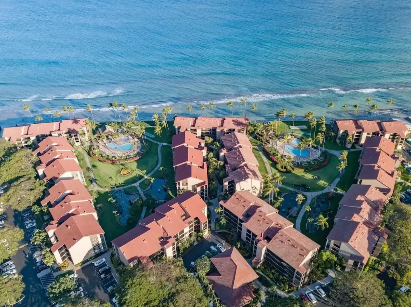 Papakea Oceanview Studio 0 Bedroom Condo by RedAwning