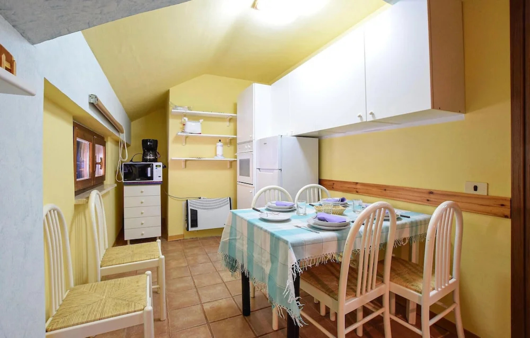 Beautiful Apartment in San Massimo With 2 Bedrooms and Wifi