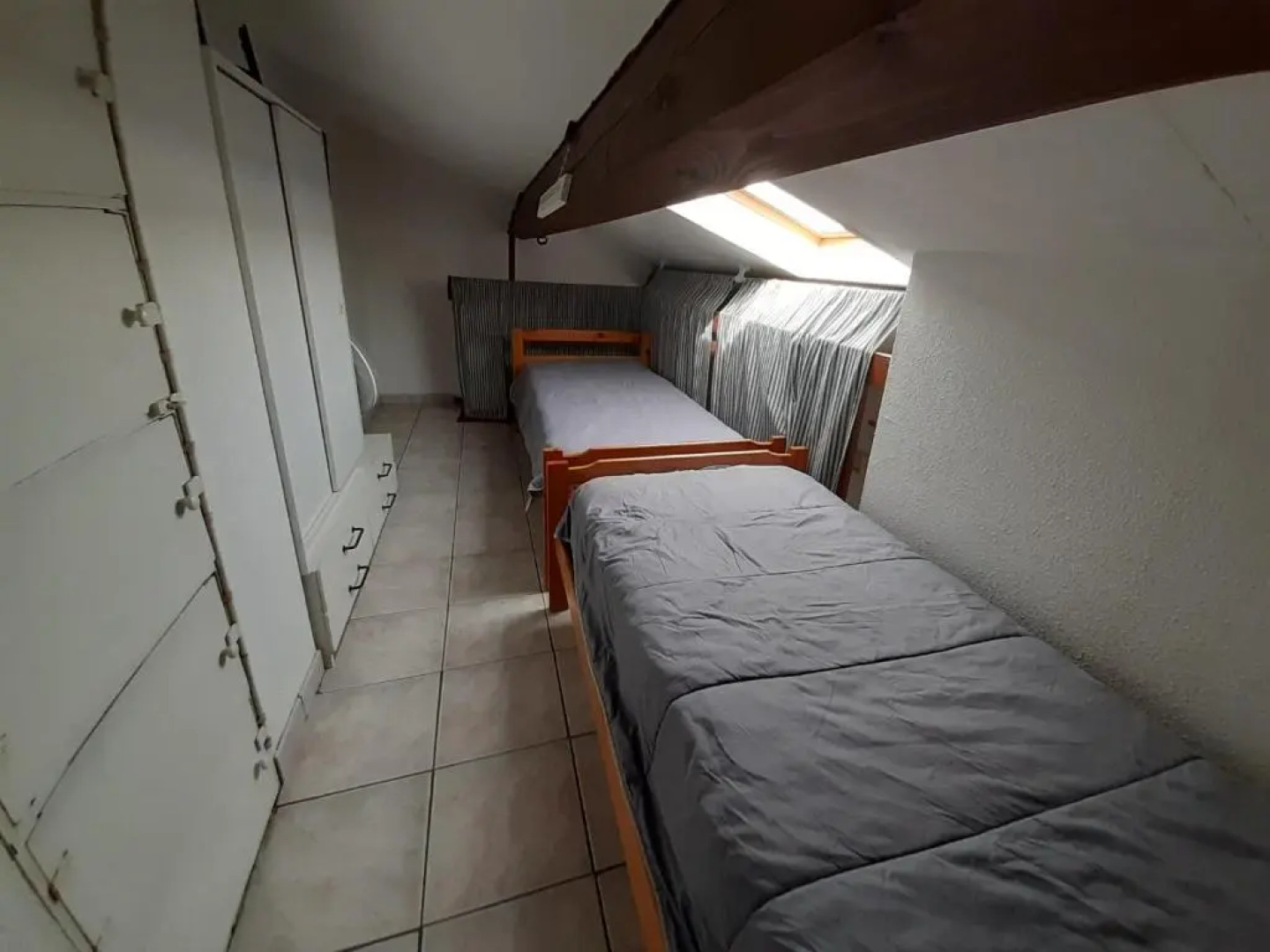 Belle villa climatisée 4 couchages a 100 m de la plage 1 chambre 1 mezzanine terrasse parking dans résidence sécurisée LRVM98